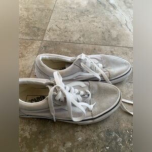 Light Grey Vans 6.5